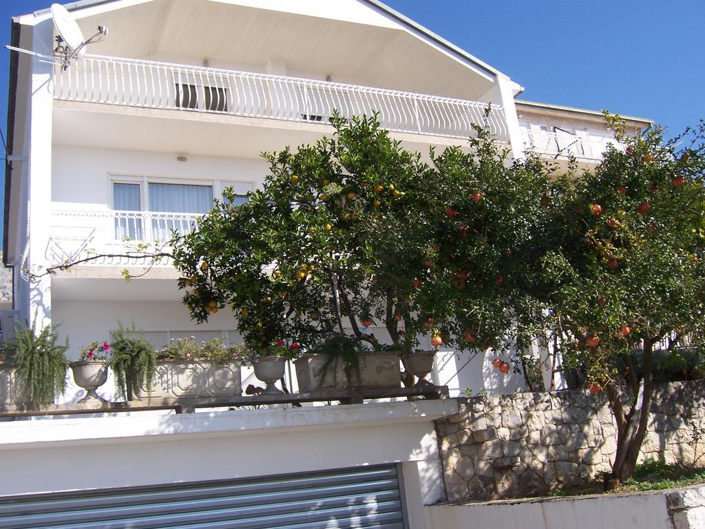 Apartments Ivan Duce Bagian luar foto